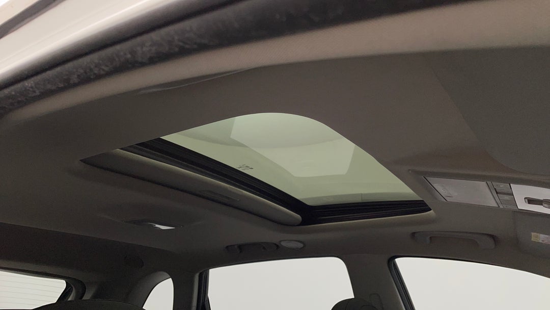 Interior Sunroof/Moonroof