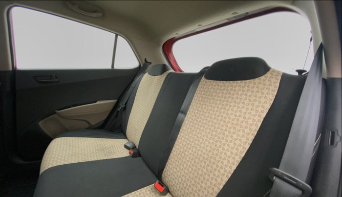 2017 Hyundai Grand i10 MAGNA 1.2 VTVT, Petrol, Manual, 41,310 km, Right Side Rear Door Cabin