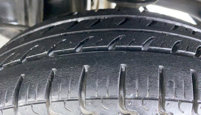 2017 Maruti Alto K10 VXI P, Petrol, Manual, 95,590 km, Left Rear Tyre Tread