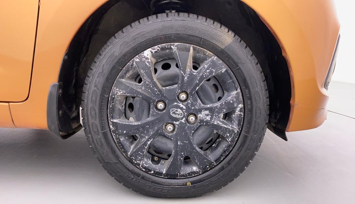2015 Hyundai Grand i10 MAGNA 1.2 VTVT, Petrol, Manual, 45,821 km, Right Front Wheel