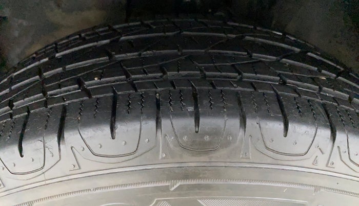 2019 Jeep Compass 1.4 SPORT PETROL, Petrol, Manual, 27,570 km, Left Front Tyre Tread