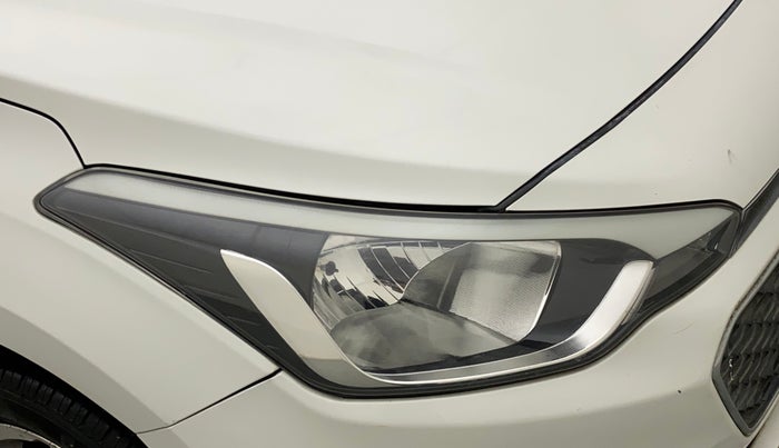 2015 Hyundai Elite i20 ASTA 1.2, Petrol, Manual, 61,410 km, Right headlight - Minor scratches