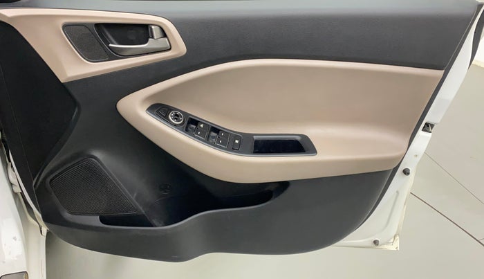 2015 Hyundai Elite i20 ASTA 1.2, Petrol, Manual, 61,410 km, Driver Side Door Panels Control