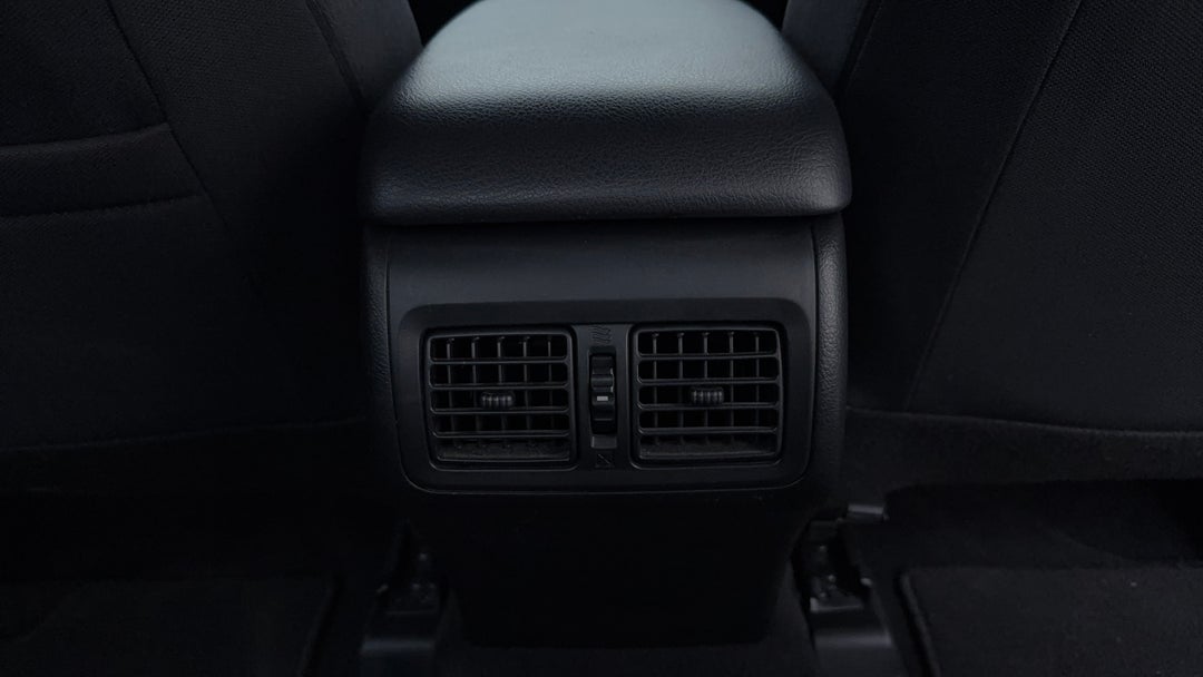 Rear A/C Vent