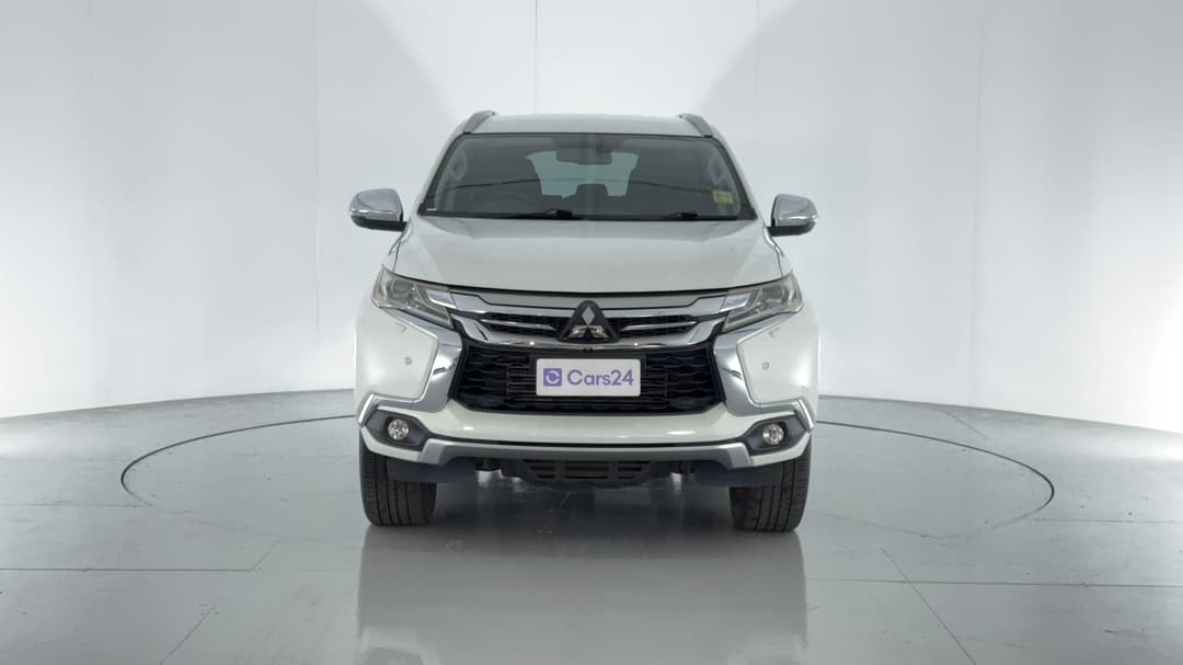 2017 Mitsubishi Pajero Sport Exceed (4x4) 7 Seat, Automatic, 122122 km, Front View