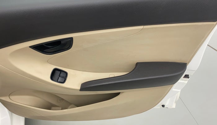2012 Hyundai Eon ERA PLUS, Petrol, Manual, 33,306 km, Driver Side Door Panels Controls