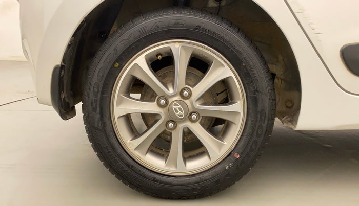 2015 Hyundai Grand i10 ASTA (O) 1.2 KAPPA VTVT, Petrol, Manual, 87,154 km, Right Rear Wheel
