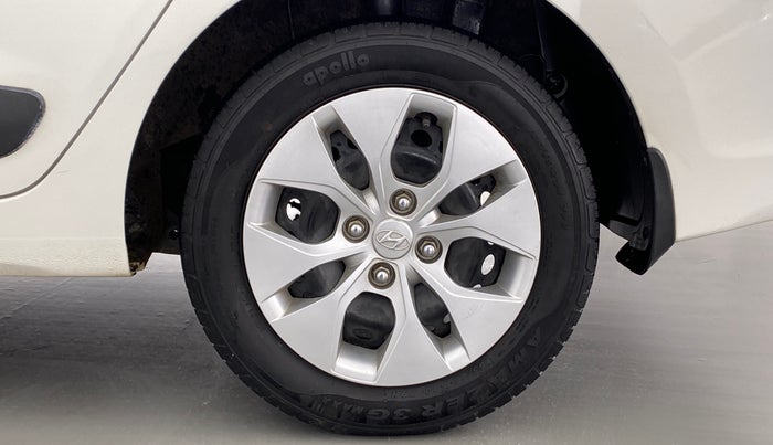 2016 Hyundai Xcent S AT 1.2, Petrol, Automatic, 25,602 km, Left Rear Wheel