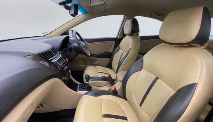 2014 Hyundai Verna FLUIDIC 1.6 SX CRDI, Diesel, Manual, 68,504 km, Right Side Front Door Cabin