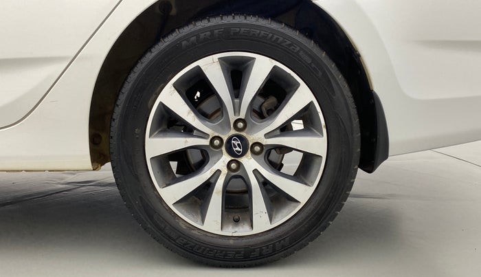 2014 Hyundai Verna FLUIDIC 1.6 SX CRDI, Diesel, Manual, 68,504 km, Left Rear Wheel