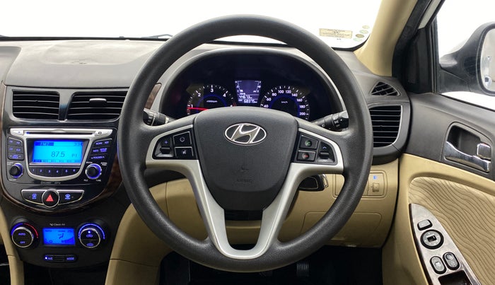 2014 Hyundai Verna FLUIDIC 1.6 SX CRDI, Diesel, Manual, 68,504 km, Steering Wheel Close Up