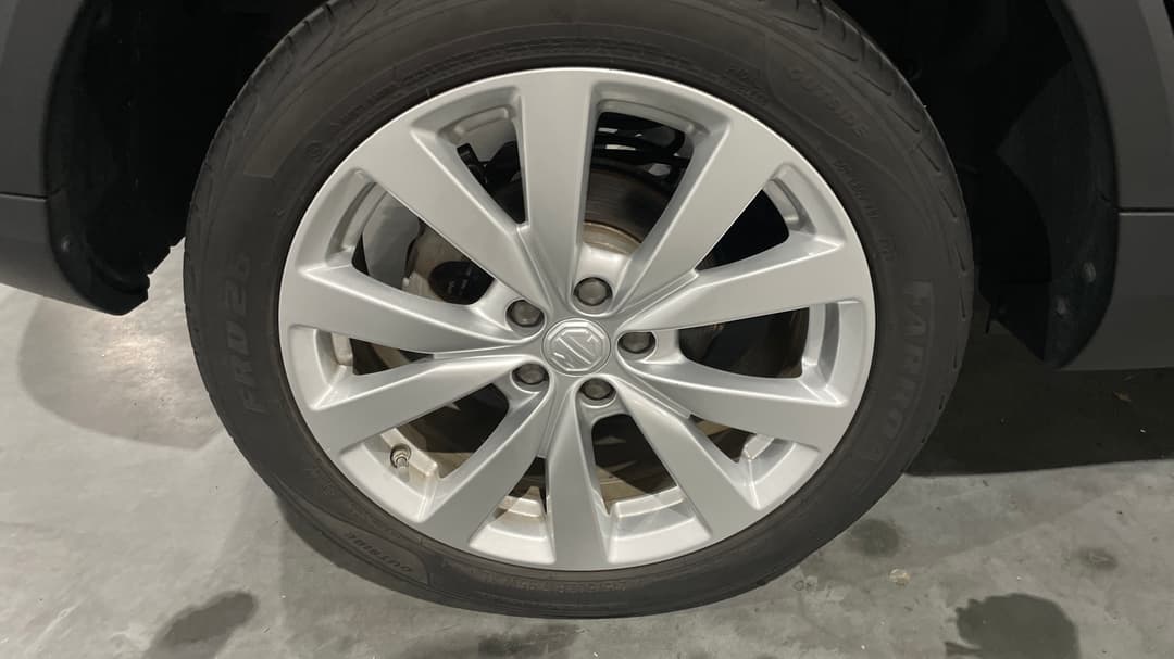 2020 MG ZS Excite, Automatic, 70291 km, Right Rear Wheel