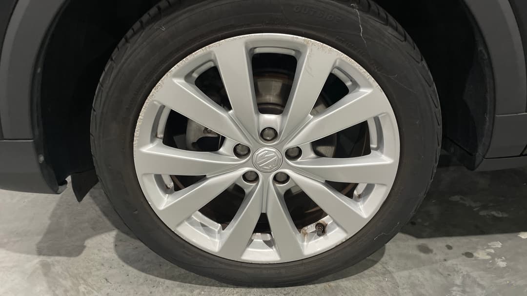 2020 MG ZS Excite, Automatic, 70291 km, Left Front Wheel