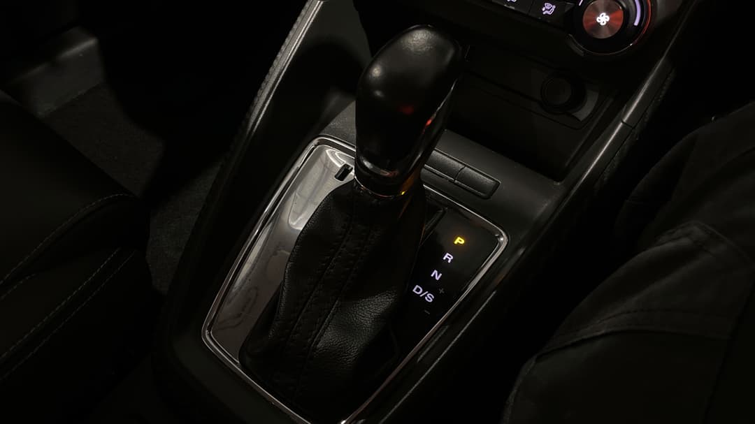2020 MG ZS Excite, Automatic, 70291 km, Gear Lever 