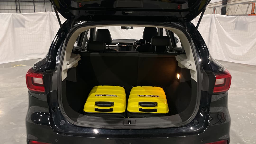 2020 MG ZS Excite, Automatic, 70291 km, Boot Inside View with Luggage