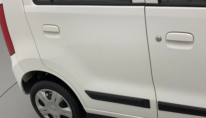 2017 Maruti Wagon R 1.0 VXI AMT, Petrol, Automatic, 10,741 km, Right rear door - Minor scratches
