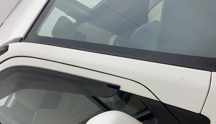 2017 Maruti Wagon R 1.0 VXI AMT, Petrol, Automatic, 10,741 km, Right A pillar - Paint is slightly faded