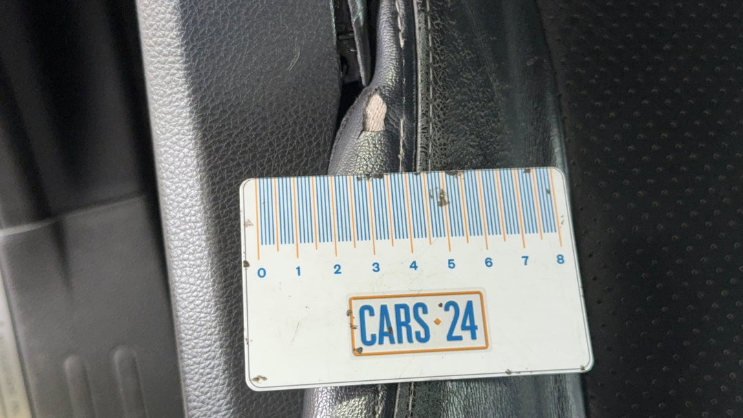 Seats Front RHS Wear