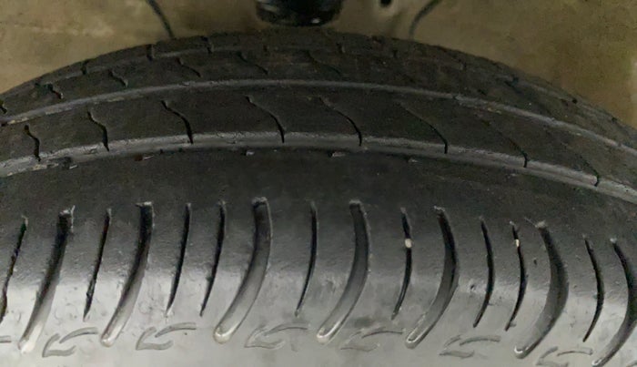 2021 Maruti S PRESSO VXI (O) CNG, CNG, Manual, 45,623 km, Left Front Tyre Tread