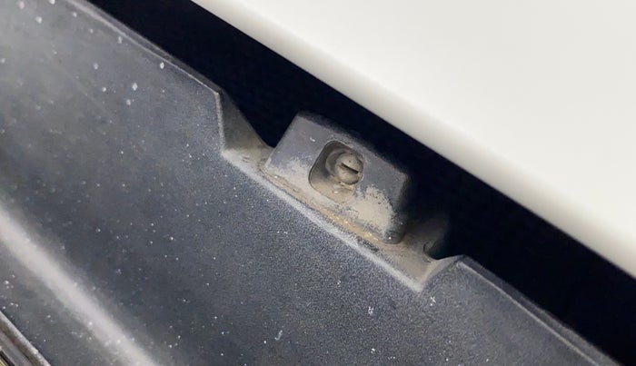 2019 Tata Harrier XM 2.0L KRYOTEC, Diesel, Manual, 43,834 km, Front windshield - Wiper nozzle not functional