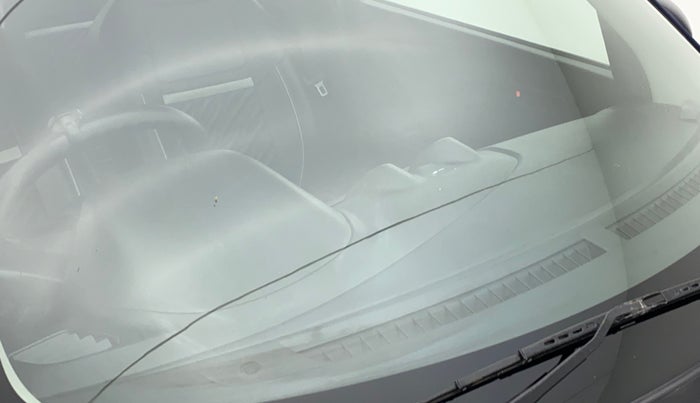 2019 Maruti Swift LXI, Petrol, Manual, 70,182 km, Front windshield - Minor spot on windshield