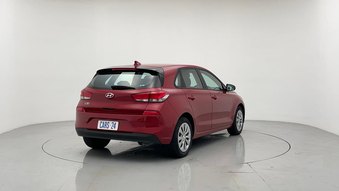 Right Back Diagonal (45- Degree) View