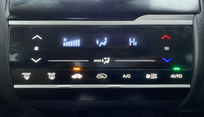 2018 Honda Jazz 1.2 V MT, Petrol, Manual, 31,073 km, Automatic Climate Control
