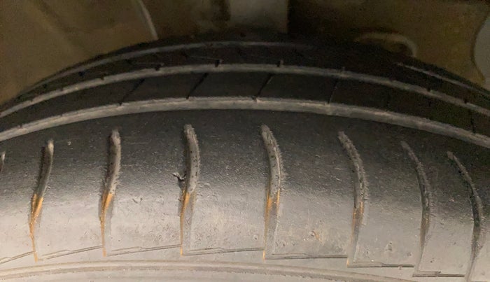 2018 Hyundai NEW SANTRO SPORTZ MT, Petrol, Manual, 25,447 km, Right Front Tyre Tread