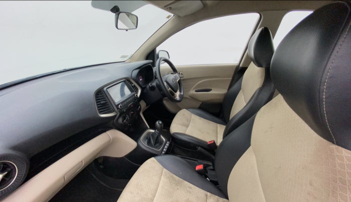 2018 Hyundai NEW SANTRO SPORTZ MT, Petrol, Manual, 25,447 km, Right Side Front Door Cabin
