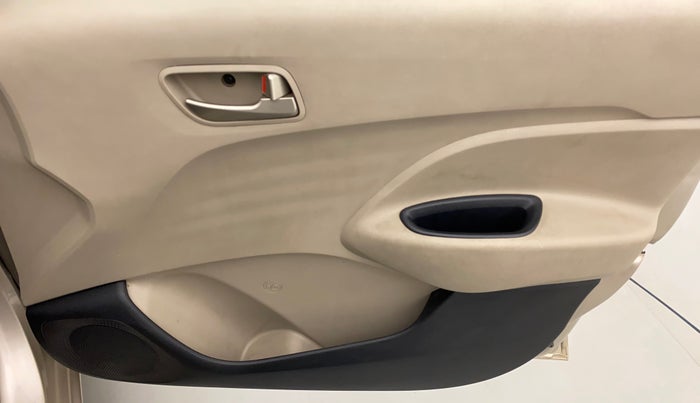 2018 Hyundai NEW SANTRO SPORTZ MT, Petrol, Manual, 25,447 km, Driver Side Door Panels Control