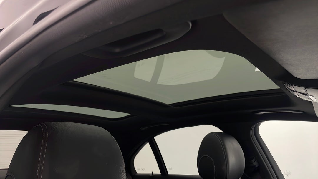 Interior Sunroof/Moonroof
