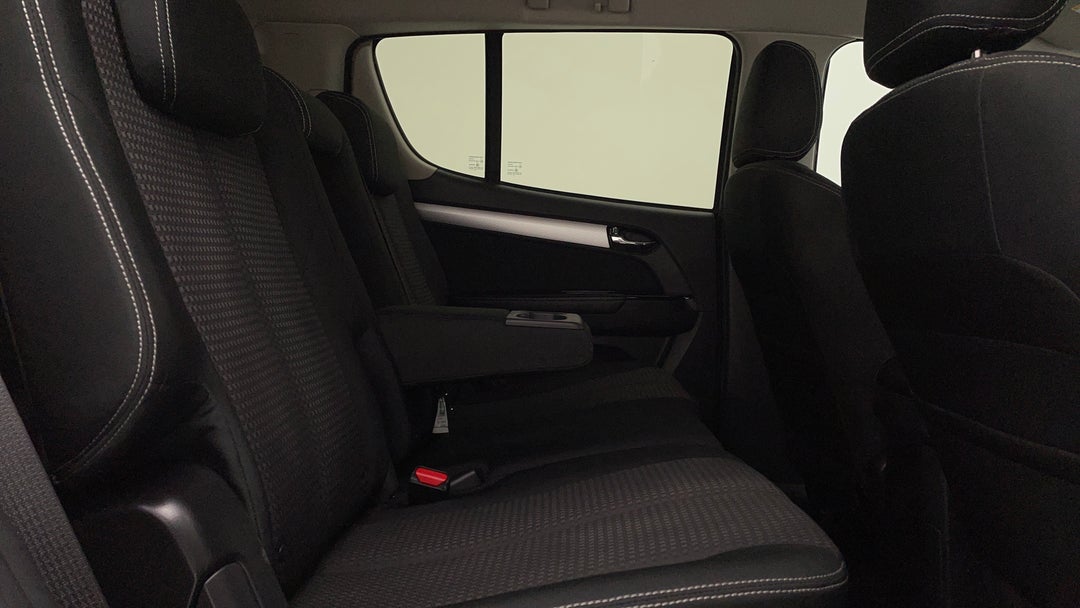 2019 Isuzu MU-X Ls-u (4x2), Automatic, 56325 km, Right Side Rear Door Cabin View