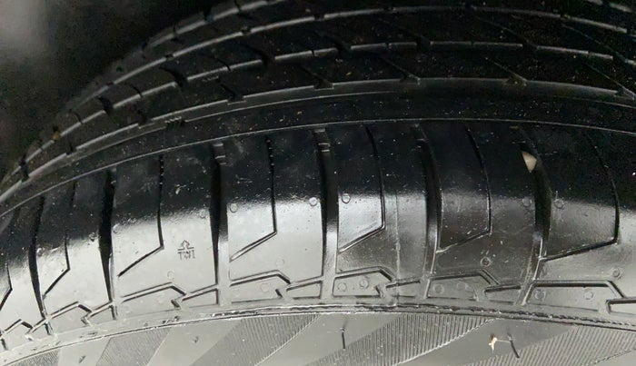 2019 Maruti S Cross ALPHA SHVS, Diesel, Manual, 12,300 km, Left Rear Tyre Tread