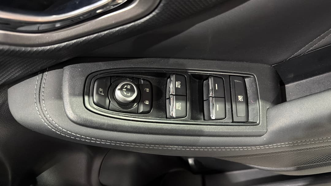 2021 Subaru Forester 2.5i-s (AWD), Automatic, 69693 km, Drivers Side Door Panel Controls