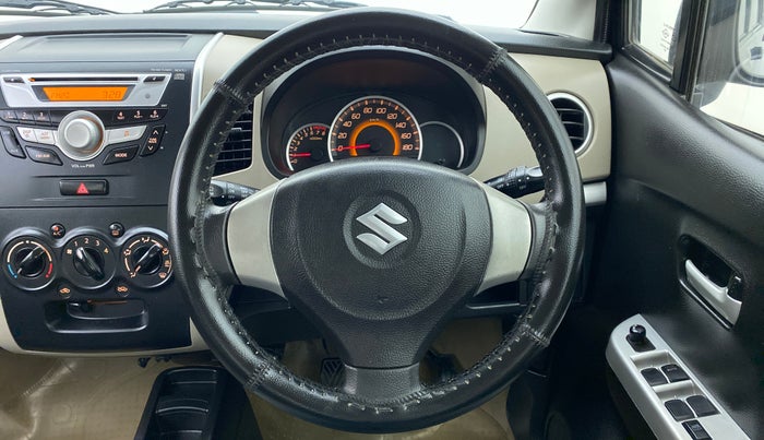2015 Maruti Wagon R 1.0 VXI, Petrol, Manual, 55,270 km, Steering Wheel Close Up