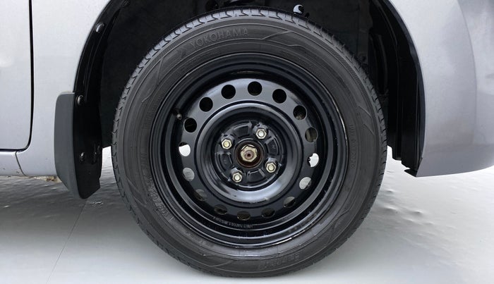 2015 Maruti Wagon R 1.0 VXI, Petrol, Manual, 55,270 km, Right Front Wheel