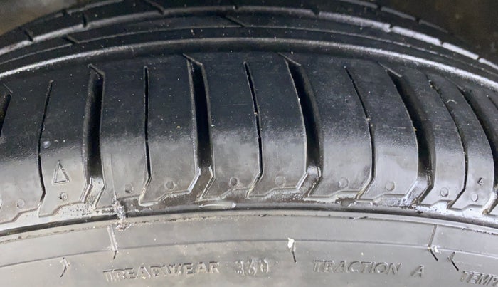 2011 Toyota Etios VX, Petrol, Manual, 57,187 km, Left Front Tyre Tread