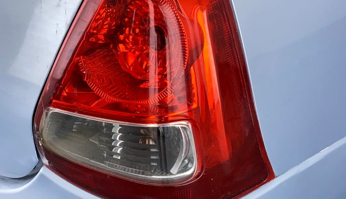 2011 Toyota Etios VX, Petrol, Manual, 57,187 km, Right tail light - Minor damage
