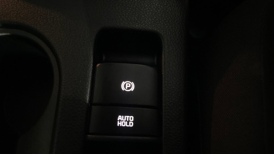 2021 Kia Seltos Sport (FWD), Automatic, 84476 km, Handbrake