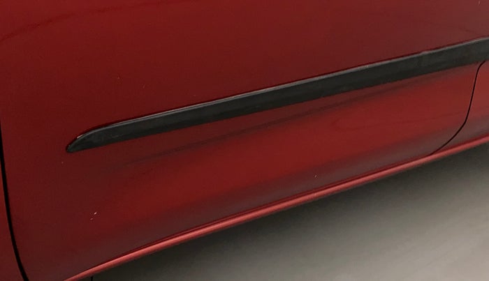 2021 Datsun Redi Go T(O) 1.0 AMT, Petrol, Automatic, 27,125 km, Front passenger door - Slightly dented