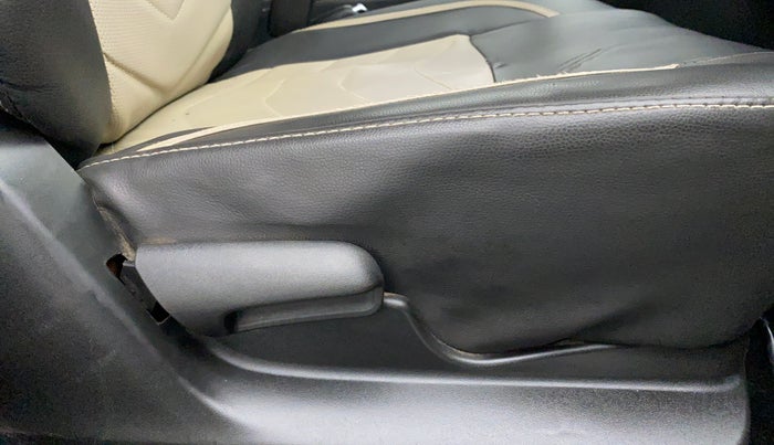 2019 Maruti Celerio X Zxi, CNG, Manual, 43,082 km, Driver Side Adjustment Panel