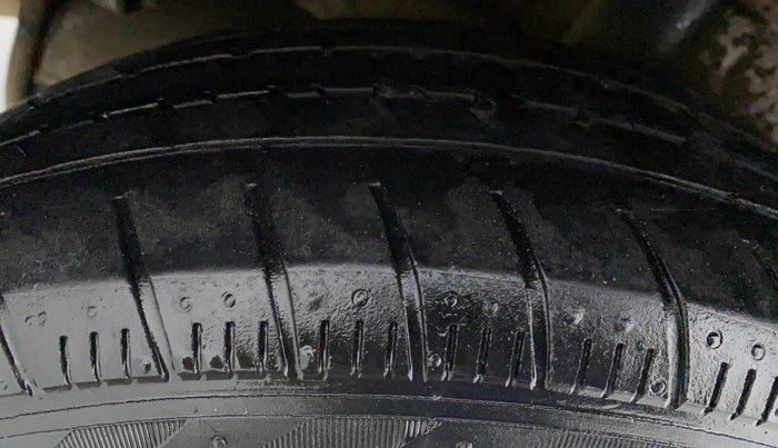 2019 Maruti Celerio X Zxi, CNG, Manual, 43,082 km, Right Rear Tyre Tread