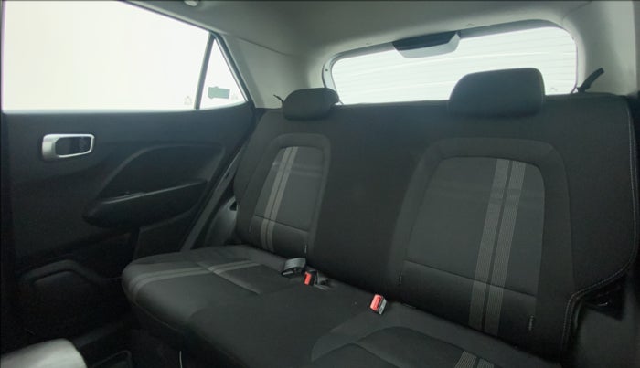 2021 Hyundai VENUE 1.0 TURBO GDI SX+ AT, Petrol, Automatic, 11,124 km, Right Side Rear Door Cabin