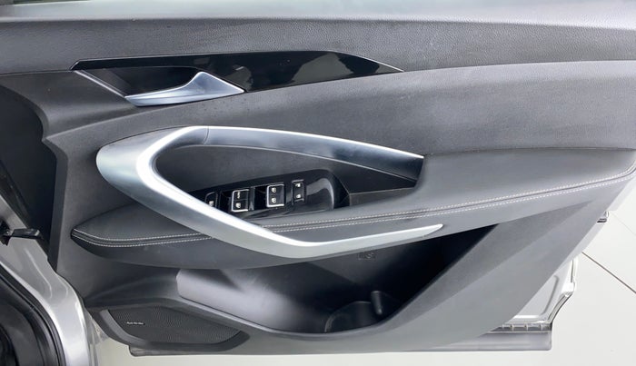 2019 MG HECTOR SHARP DCT PETROL, Petrol, Automatic, 59,094 km, Driver Side Door Panels Control