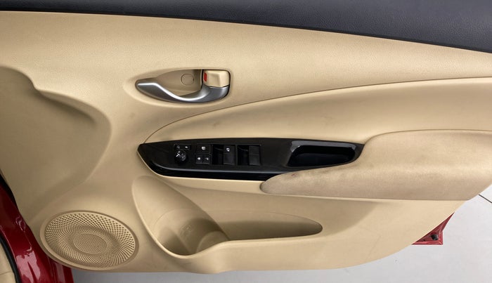 2018 Toyota YARIS G MT, Petrol, Manual, 50,736 km, Driver Side Door Panels Control