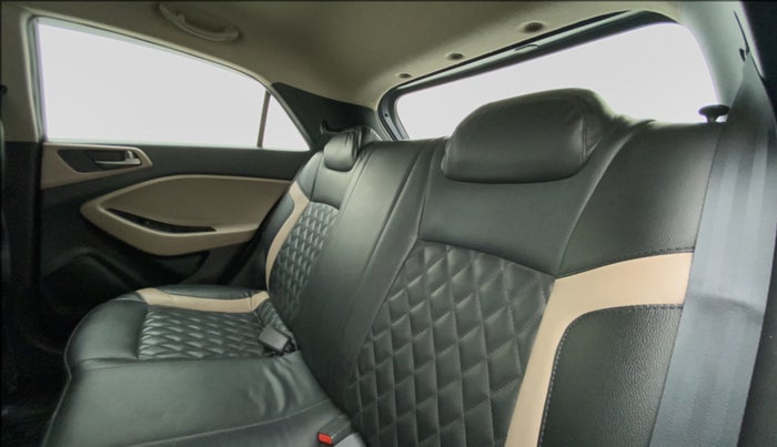 2017 Hyundai Elite i20 Magna Executive 1.2, Petrol, Manual, 14,326 km, Right Side Rear Door Cabin