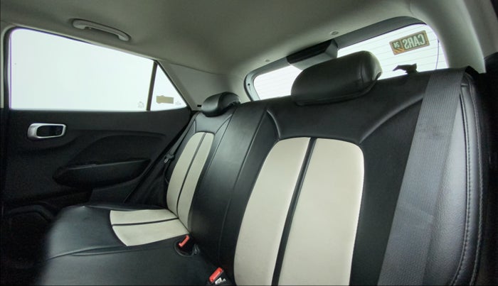 2020 Hyundai VENUE SX 1.0 TURBO IMT, Petrol, Manual, 70,644 km, Right Side Rear Door Cabin