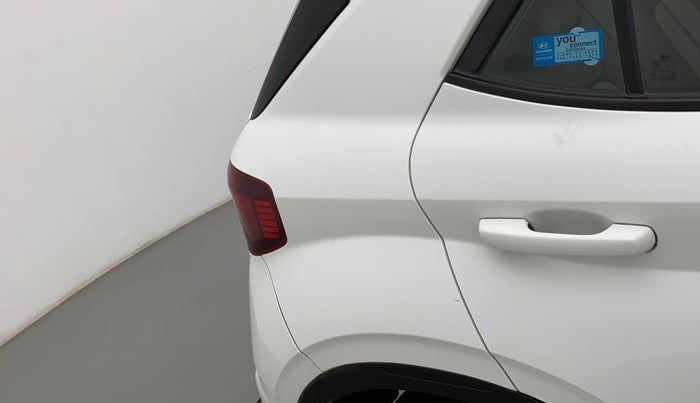 2020 Hyundai VENUE SX 1.0 TURBO IMT, Petrol, Manual, 70,644 km, Right quarter panel - Slightly rusted