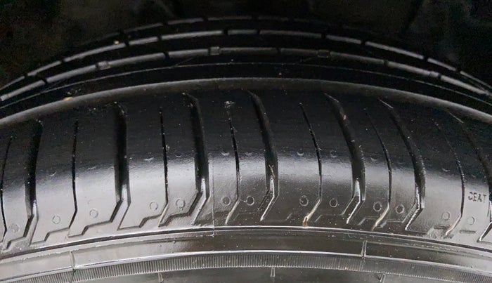 2016 Hyundai Elite i20 ASTA 1.2 (O), Petrol, Manual, 44,614 km, Right Front Tyre Tread