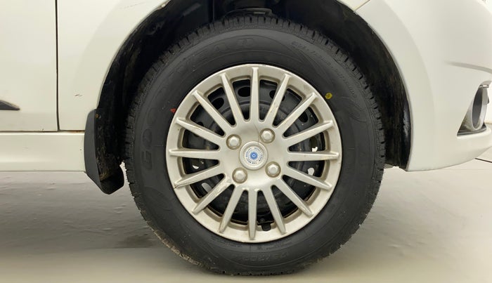 2017 Tata Tiago XZ PETROL, Petrol, Manual, 66,997 km, Right Front Wheel